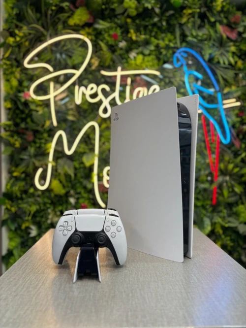 PlayStation 5 - 1TB SSD + 1 manette