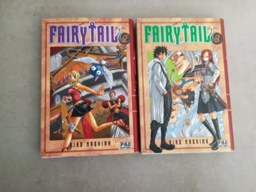 12 mangas à vendre, tome1 de seven deadly sins, tome2 et 3 de fairy tail, et tome2 à 10 de one piece