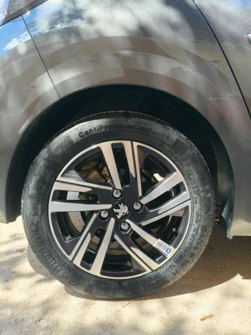 Peugeot 208 2022 Allure