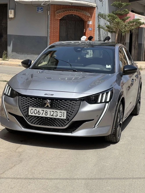 Peugeot 208 2023 GT