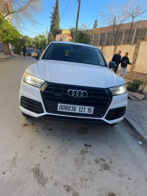 Audi Q5 2021 Ambition