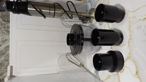 Hand blender SilverCrest 1000 watts جديد مشي مستعمل بزاف عندو شهر