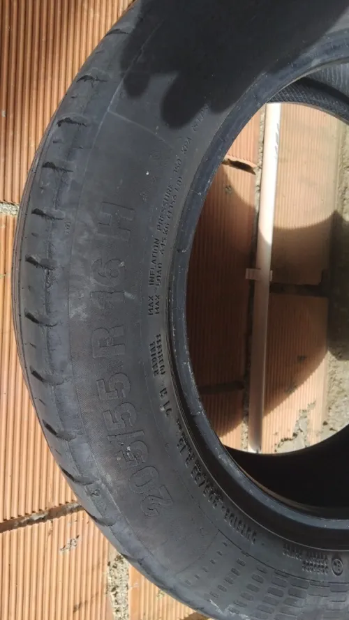 2 Pneu la casse neuf p16 dorigine