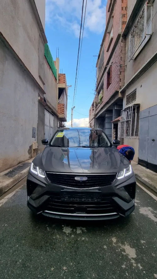 Geely Coolray 2025 