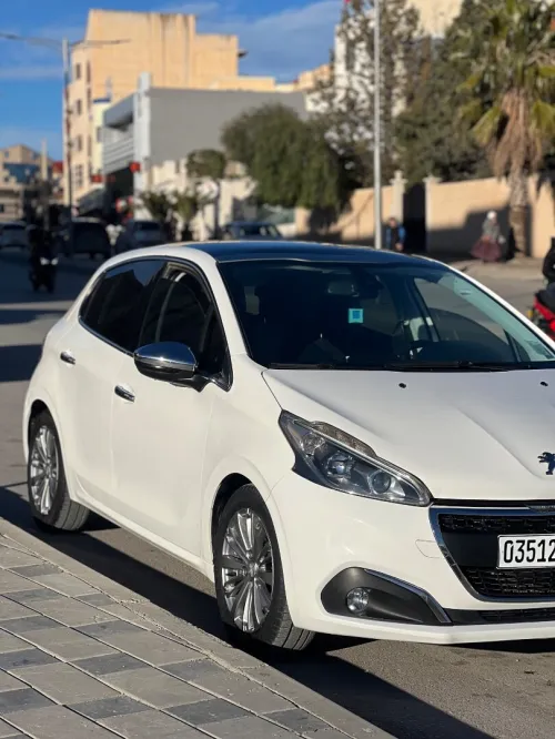 Peugeot 208 2019 Access Facelift