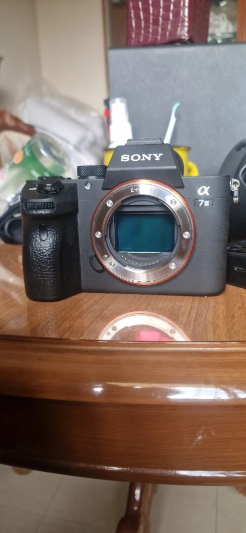 Sony Alpha 7 iii neuve/Sigma ART  DG GN II 24/70mm f2.8 / Carte Mémoire 128 Gb / 2*Batterie Original