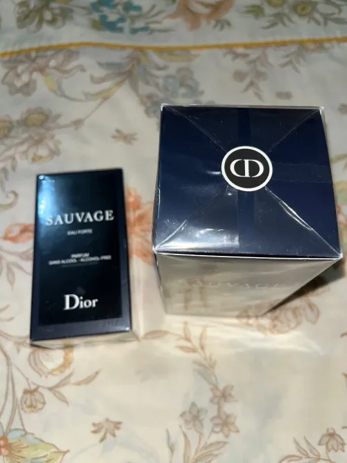 Parfum et gel douche Sauvage 