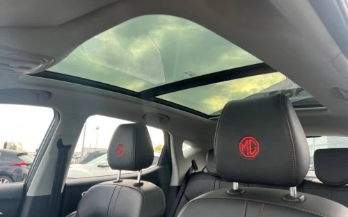 MG Zs luxury 2022 boîte 6. /  moteur 1.0 T-GDI /   111CV