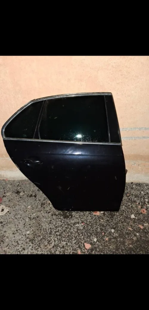 Deux portes arrière Volkswagen Jetta
