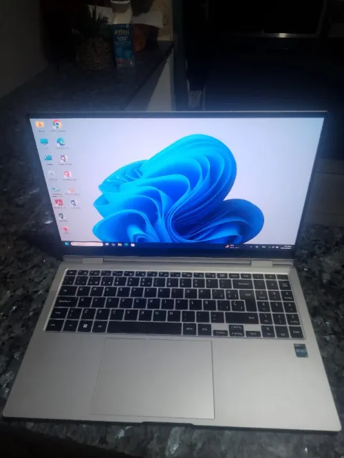 Samsung galaxy Book 2 pro 360