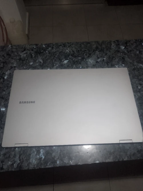 Samsung galaxy Book 2 pro 360