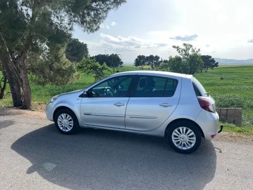 Renault Clio 3 2012 Night and Day