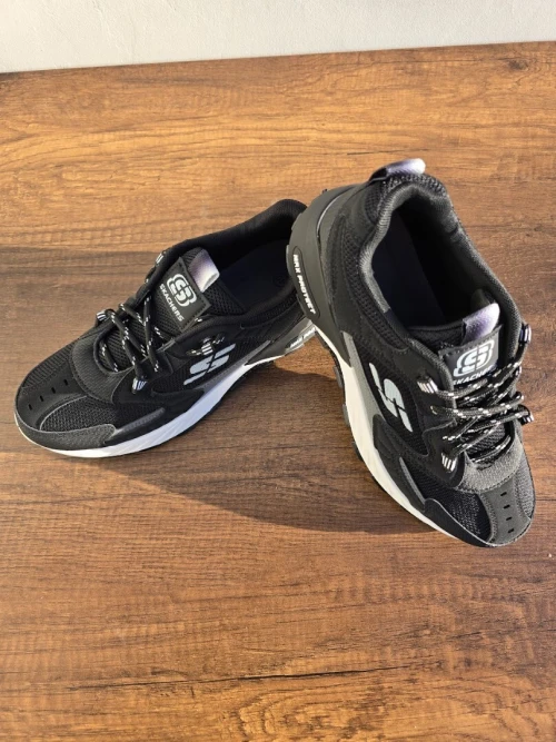 Skechers