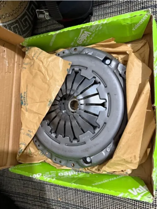 Vends kit embrayage Valeo 828108 VOLKSWAGEN Polo 1.2 TDI