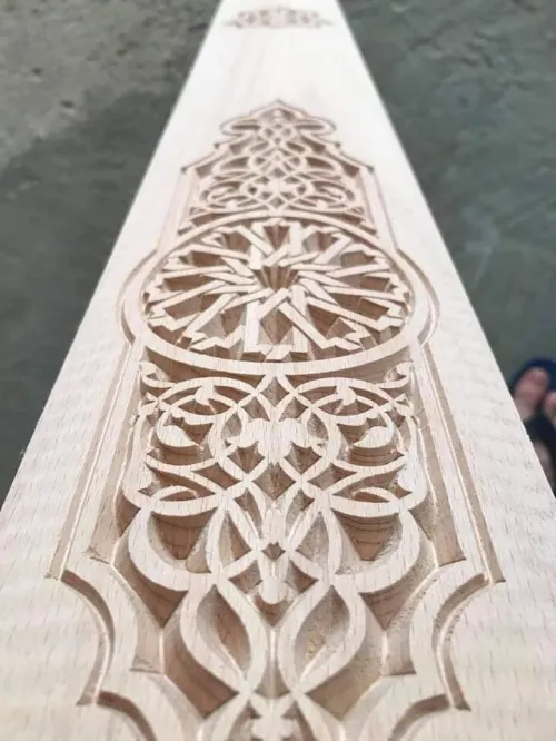 نحت وتقطيع جميع انواع الخشب