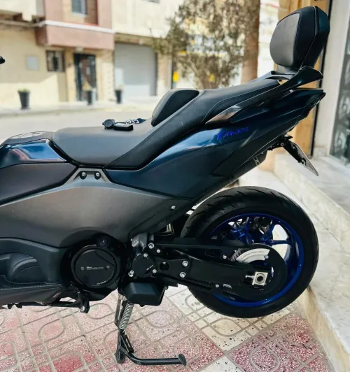 Yamaha Tmax 2023