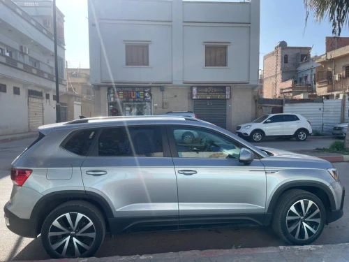 Volkswagen Taos 2023 SE