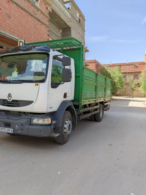 Renault MIDLUM 2009