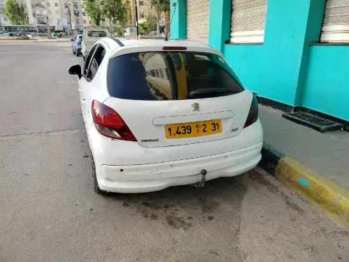 Peugeot 207 plus 2012 16hdi