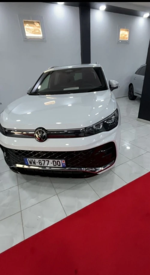 Volkswagen Tiguan 2025 R IQ.LIGHT
