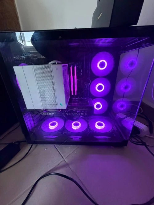 PC GAMER RTX 5070 I7 13TH KF 48GB RAM DDR5 6800Mhz + ECRAN OFFERT 240HZ
