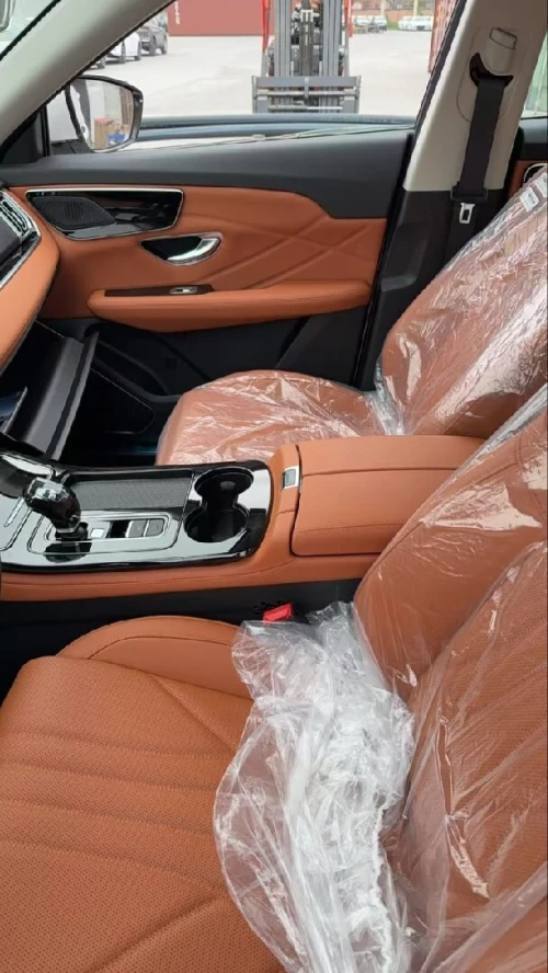 Jetour  X70 PLUS 2026 Luxury Edition 7 places 