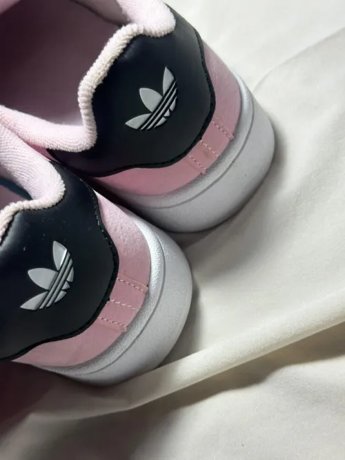 Adidas Campus