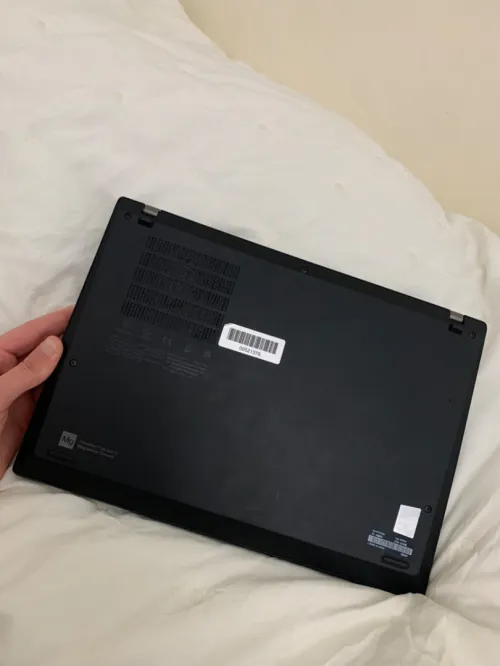 Thinkpad t14s Ryzen 7 7840u 32gb ddr5
