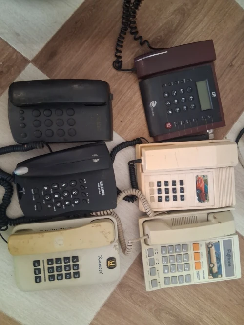 Téléphones fix en panne comme sur les photos 