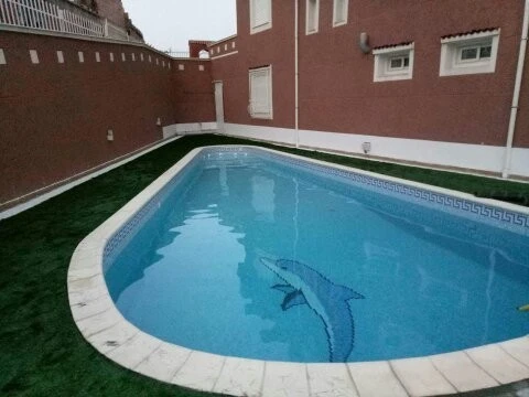 Construction de piscine بناء المسابح