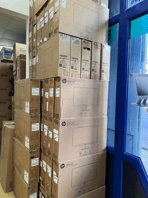 Écran HP 23.8pouce  ref V24V