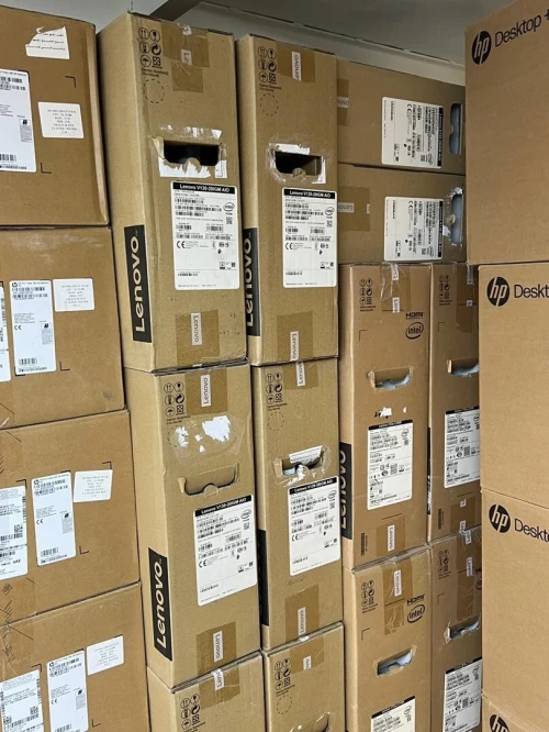 ALL IN ONE LENOVO V130 QUADE CORE RAM 4GO/1TO HDD 20 POUCE