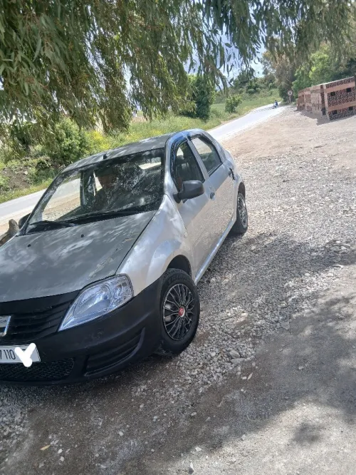 Dacia Logan 2010 la baz