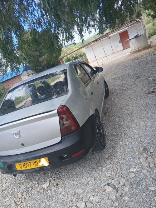 Dacia Logan 2010 la baz