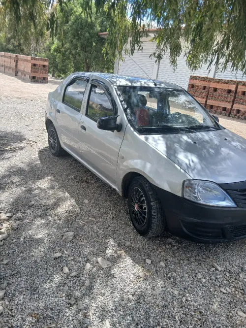 Dacia Logan 2010 la baz