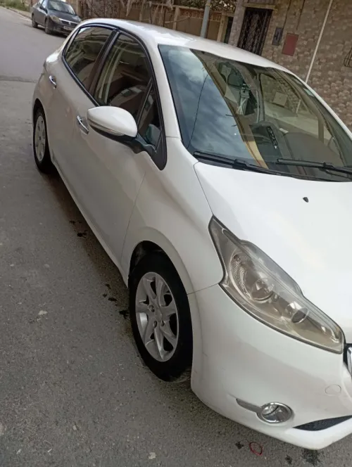 Peugeot 207 2015 Allure