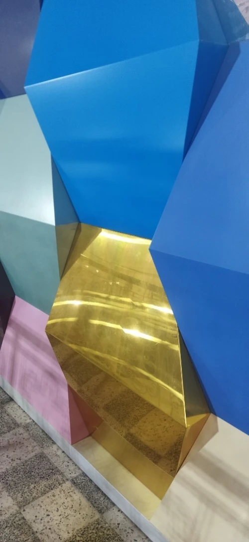 Alucobond mur rideau et terre cuite 