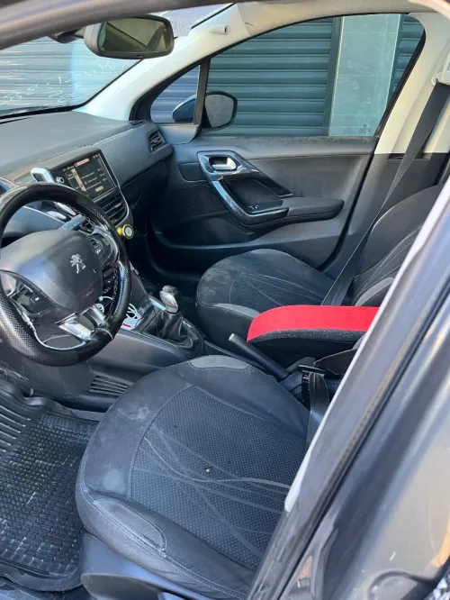 Peugeot 208 2013 Allure