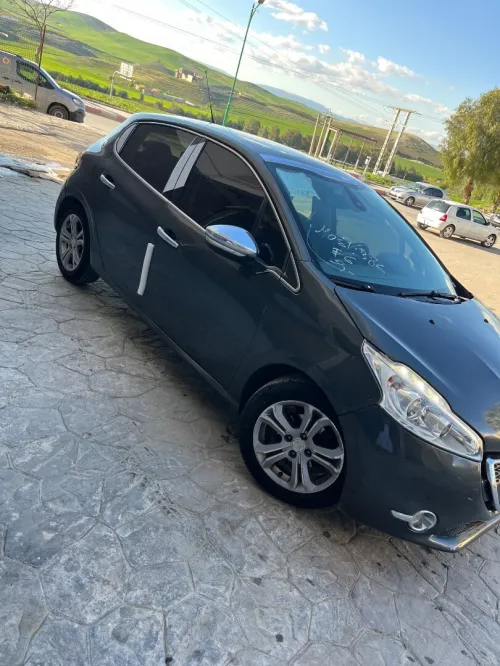 Peugeot 208 2013 Allure