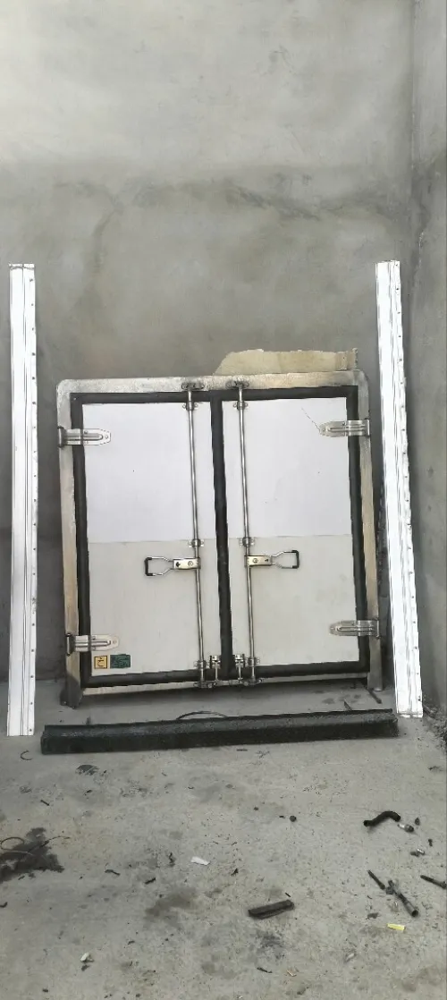 Porte arrière avc piquet arrière ac baguit 