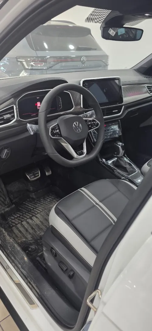 Volkswagen T-Roc 2025 R-Line 