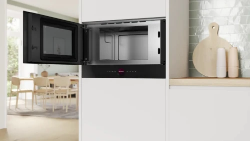 MICRO-ONDE BOSCH SÉRIE 8 ENCASTRABLE 21L 