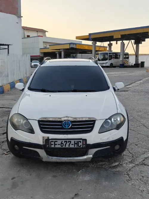 Brilliance FRV 2015 Cross