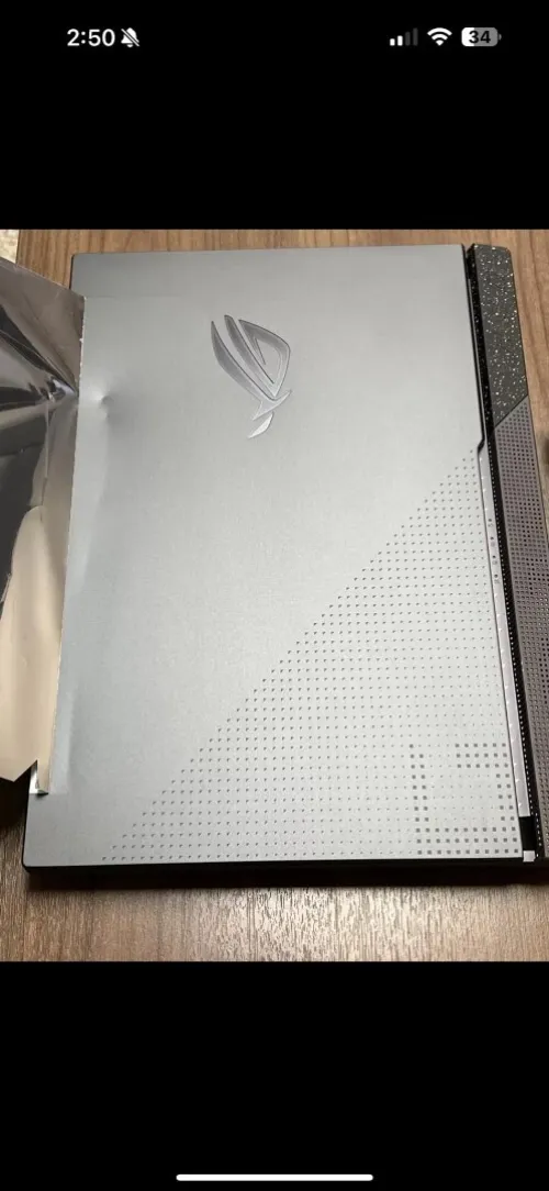 ASUS ROG Strix G17 17.3" 16GB, 512GB, Ryzen 9 7845HX,3GHz, NVIDIA RTX 4060