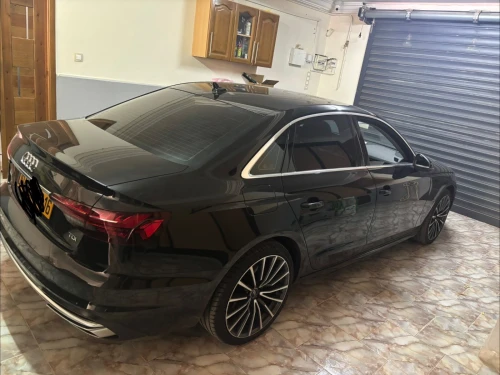 Audi A4 2023 