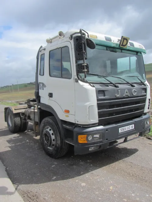 Shacman 4X2 JAC semi remorque 2013