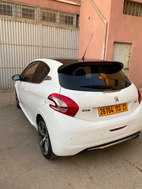 Peugeot 208 2013 GTi