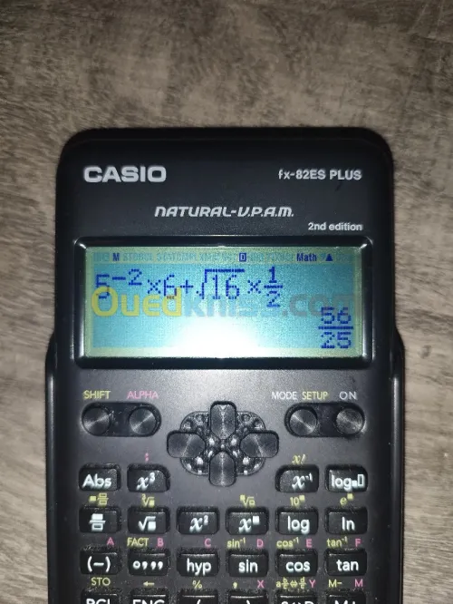Calculatrice scientifique CASIO (fx-82ES PLUS)
