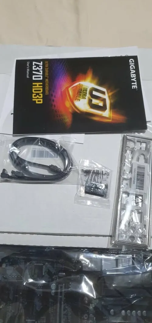 Gigabyte Z370 HD3P +i5 8500 PRIX FIXE