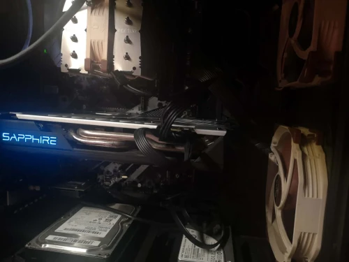 Saphire Nitro RX 570 4Gb